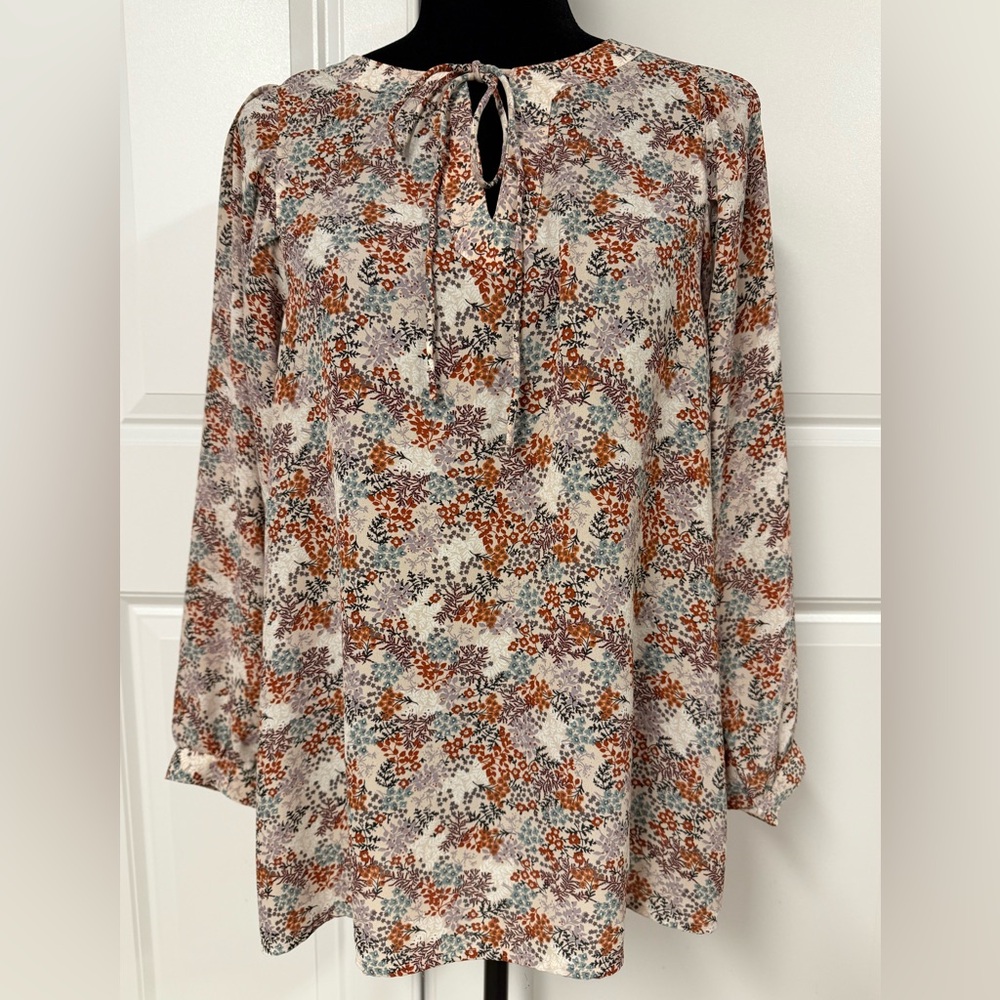Loft Outlet Floral Keyhole Top Blouse